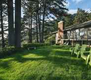 Others 7 The Purcell House by Avantstay Surrounded in Lush Greenery w/ Large Yard & Ocean Views