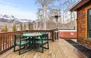 Others 7 Russell Home by Avantstay Expansive Deck, Stunning Views & Hot Tub!