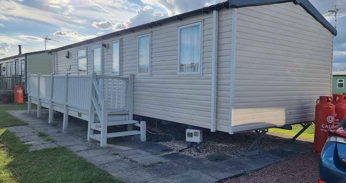 Others Lovely 8 Berth Direct Beach Access