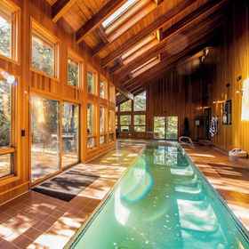 Primary image 1 Sunriver by Avantstay Cozy Mountain Home w/ Indoor Pool and Hot Tub, Lava Lands Visitor Center Hotels
