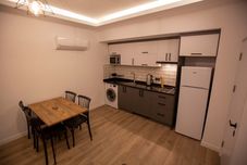 อื่นๆ Eva Apart