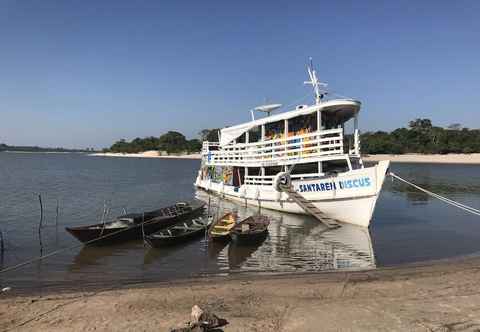 Lainnya Gorgeous Converted Fishing Vessel in Alter do Chao