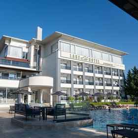 Primary image1湖畔生活飯店,奥尔汉清真寺飯店