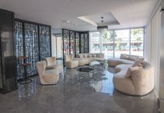 Lain-lain 3 LAKE LİFE HOTEL