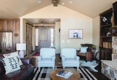 其他 7 Klamath by Avantstay Gorgeous Mountain Home w/ Fire Pit, Spa & Lake Views