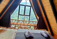 기타 3 ELVA BUNGALOV