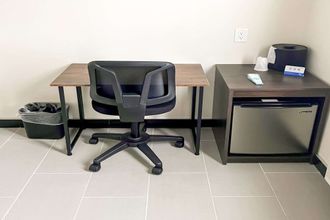 Others 4 Rodeway Inn