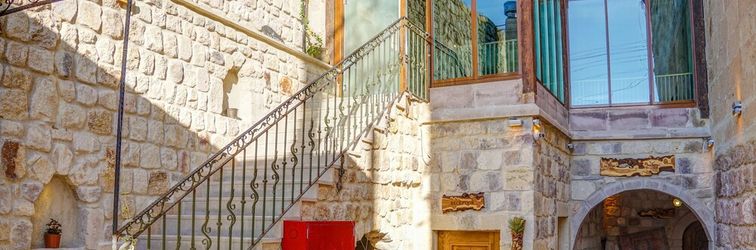 Lainnya The Calypso Cave