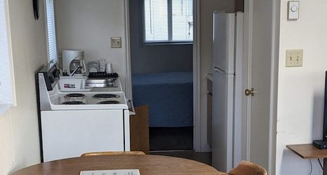 Others 2 Bar H Motel