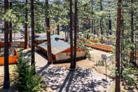 Others South Tahoe Rustic Home! Sleeps Over 10! 5 Bedroom Home by Redawning