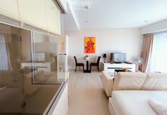 Others 6 Chic Condo apartment by Lofty