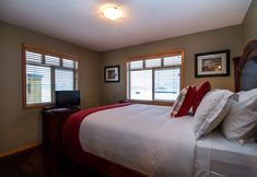 Others 3 Give Something Back Retreat by Revelstoke Vacations
