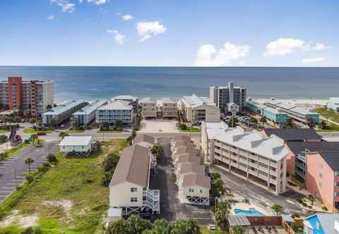 Others Pet Friendly Condo in Gulf Shores Outdoor Pool