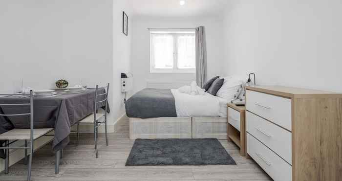 Others Remarkable 1-bed Studio in Dagenham