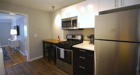 Others 2 B2bl Cute Condo Walkable to Midtown 1 Block From Marta