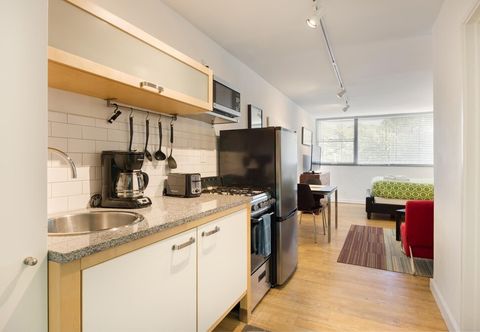 Khác CPD Safe Clean Studio w Free Parking Near Shepherd Center