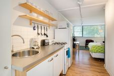 Others CCG Enjoy a Pet-friendly and Clean Studio Near the Beltline
