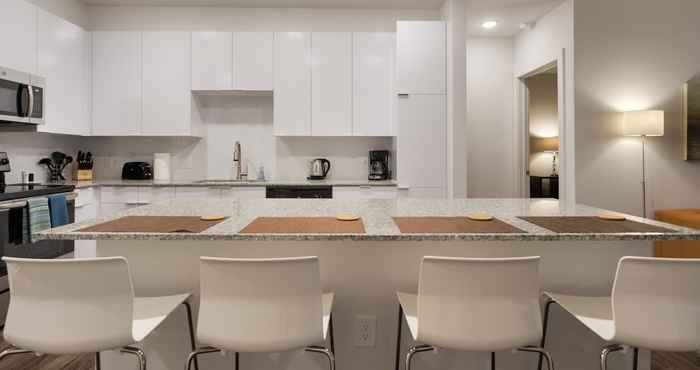 Others Spectacular Suite 2BR 2BA Apt A - Includes Bi-weekly Cleanings Linen Change