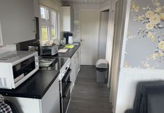 Others 3 Beautiful 2-bed Chalet in Aberystwyth