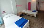 Lainnya 7 Slumber Party Surf Kata Phuket