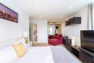Others 4 Stunning Brentford Penthouse
