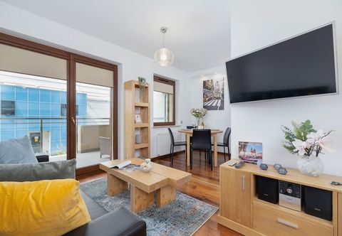 อื่นๆ Kraków Błonia Apartment by Renters