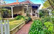 Others 7 Relaxing 3 Bedroom Apartment in Perth