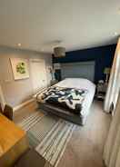 Room Spacious 3 Bedroom in Notting Hill With Balcony