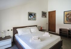 其他 4 Viale Hambury 51