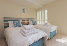 Lain-lain 3 Carbis Sands