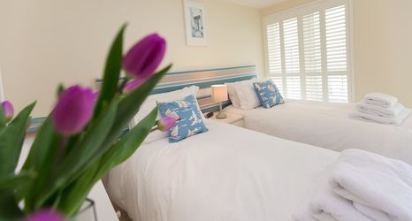 Lain-lain 2 Carbis Sands