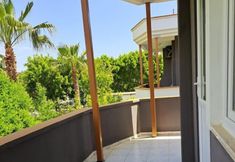 其他 4 Tomris Apart