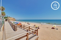 Others Albufeira Beach 1 by Homing