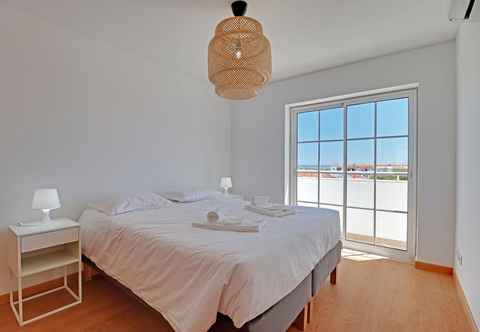 Others Tavira Formosa BAY 2 by Homing