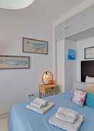 Bilik Faro Airport Flat by Homing