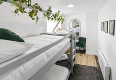 Others 4 The Treehouse by Stamp SA