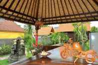 Lainnya Exotic View Cottage