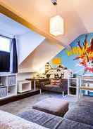 Primary image Entire Artistic Open-plan Top Floor Apartment