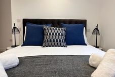 อื่นๆ Chapel - Central Studio Apartment