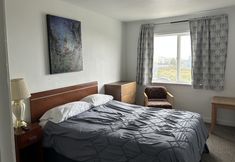 Others 3 Newport Bay Motel