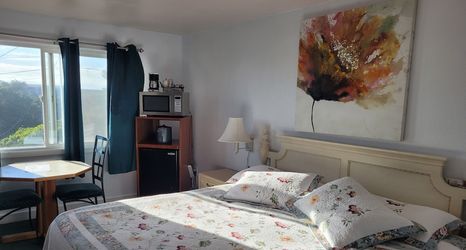 Others 2 Newport Bay Motel