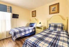 Others 2 Tropical Getaway At Solana Resort 4 Bedroom Home by Redawning