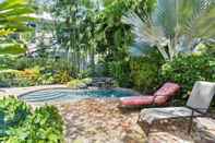 Others Emma's Secret by Avantstay Heart of Old Town w/ Shared Pool Month Long Stays Only
