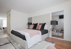Others 5 Liiiving- Luxury River View Apartment II