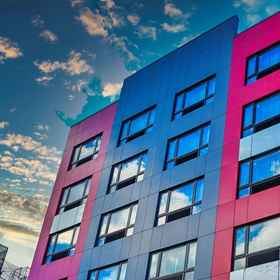 Primary image1植物園附近溫德姆速8飯店,扬克斯公共图书馆飯店