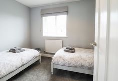 Lainnya 3 4 Plas Newydd