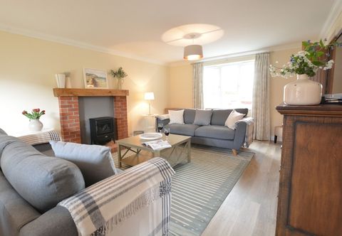 其他 Meadowsweet, Blythburgh