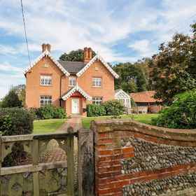 Primary image 1 처치 팜, 던위치, 던위치 히스 앤드 비치 호텔