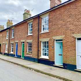 Primary image 1 15 Victoria Street, Southwold, Dunwich Heath and Beach Hotels