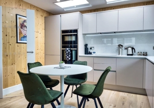 Khác 4 Green Mews 3 with Free Parking | By My Getaways